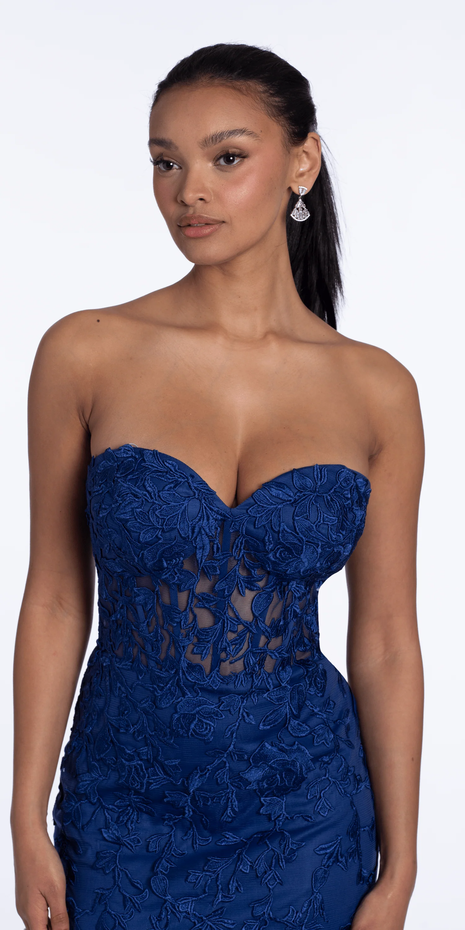 Strapless Mesh Embroidered Lace Up Back Column Dress - Image 4